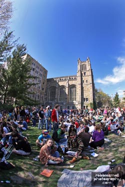 weed smokers unite at ann arbors anual hash bash 4 20